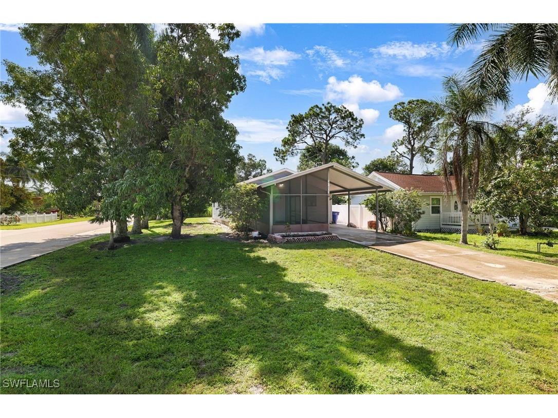 27601 Pullen Avenue Bonita Springs FL 34135 225062913 image1