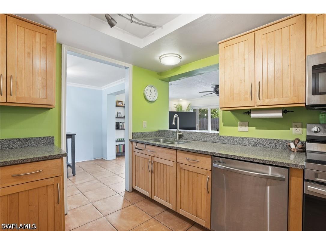 27605 Playa Del Rey Lane Bonita Springs FL 34135 226013650 image10