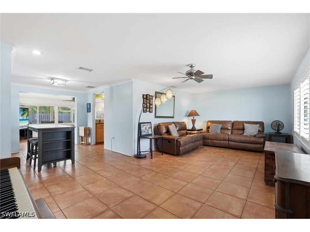 27605 Playa Del Rey Lane Bonita Springs FL 34135 226013650 image4