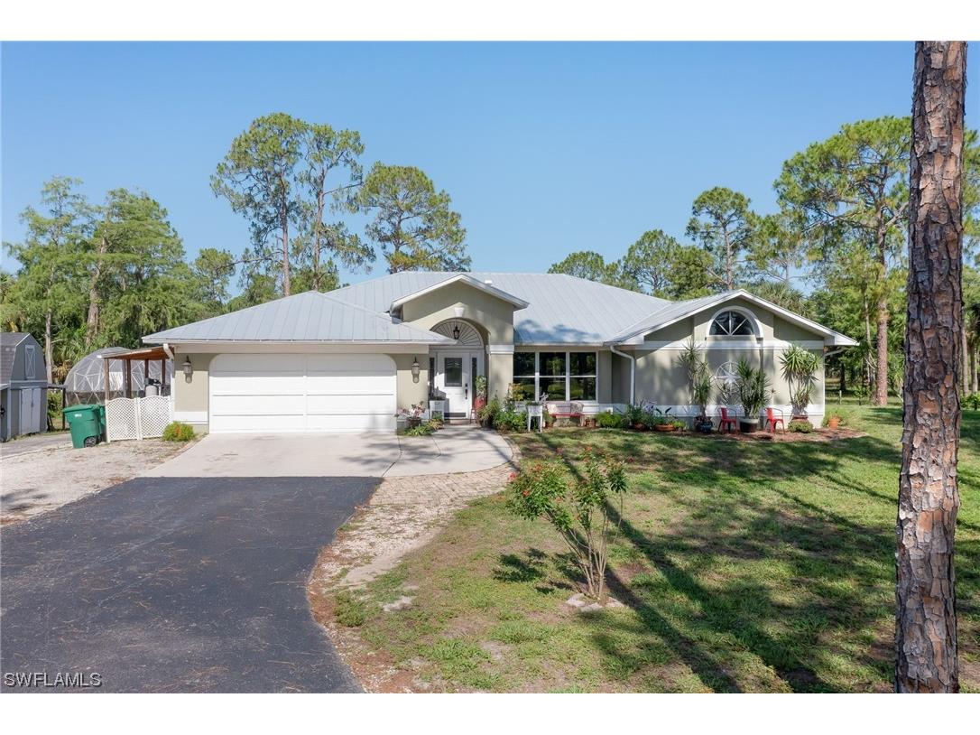 2761 4th Street NW Naples FL 34120 223039169 image1