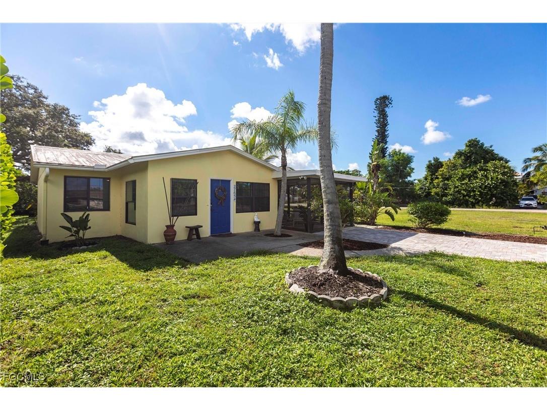 27654 Franklin Street Bonita Springs FL 34134 2025006275 image2