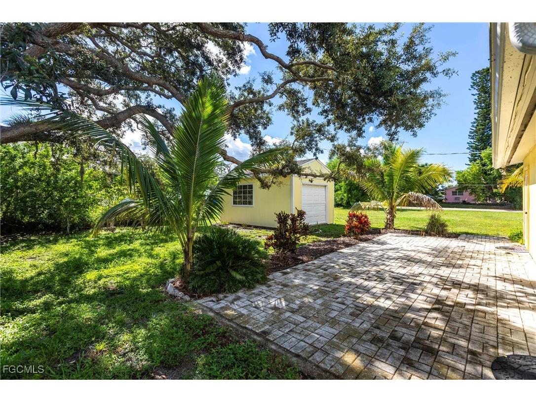 27654 Franklin Street Bonita Springs FL 34134 2025006275 image25