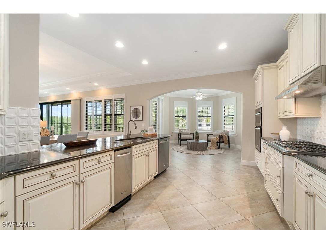 2768 Tiburon Boulevard E #202 Naples FL 34109 225053436 image10