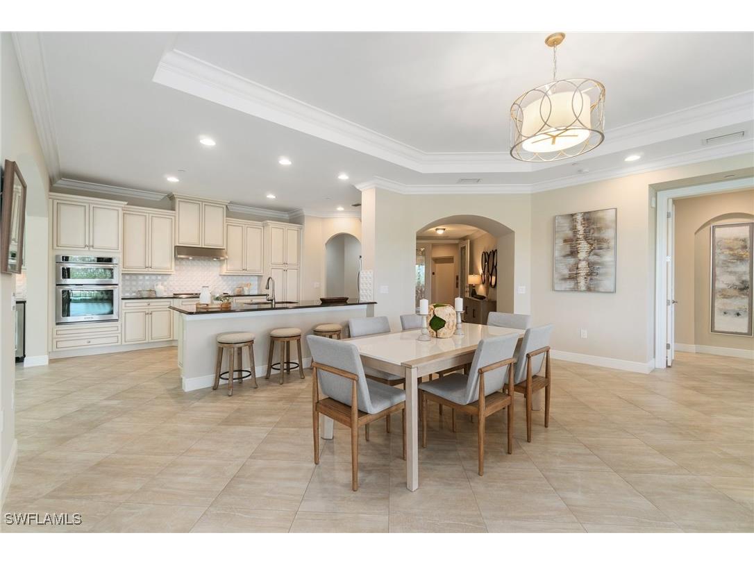 2768 Tiburon Boulevard E #202 Naples FL 34109 225053436 image5