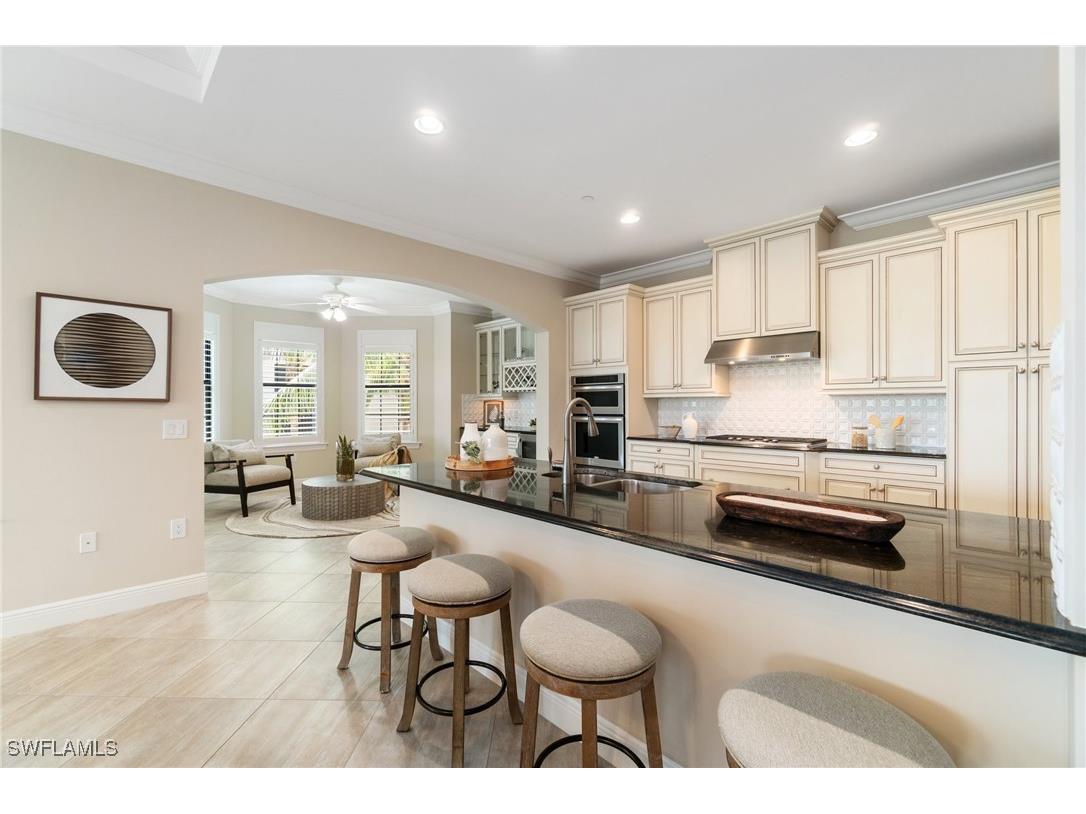 2768 Tiburon Boulevard E #202 Naples FL 34109 225053436 image8