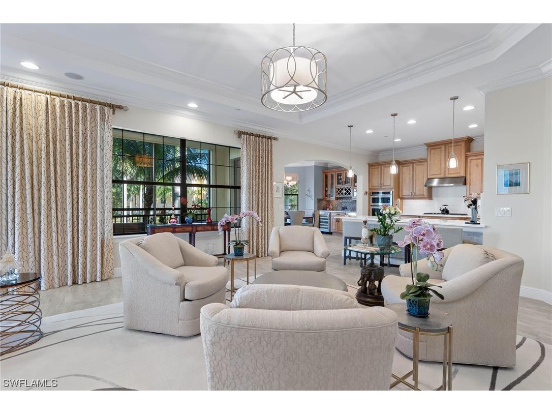 2769 Tiburon Boulevard E #8-101 Naples FL 34109 224004539 image1