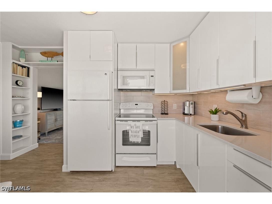 277 8th Avenue S #277 Naples FL 34102 226012829 image5