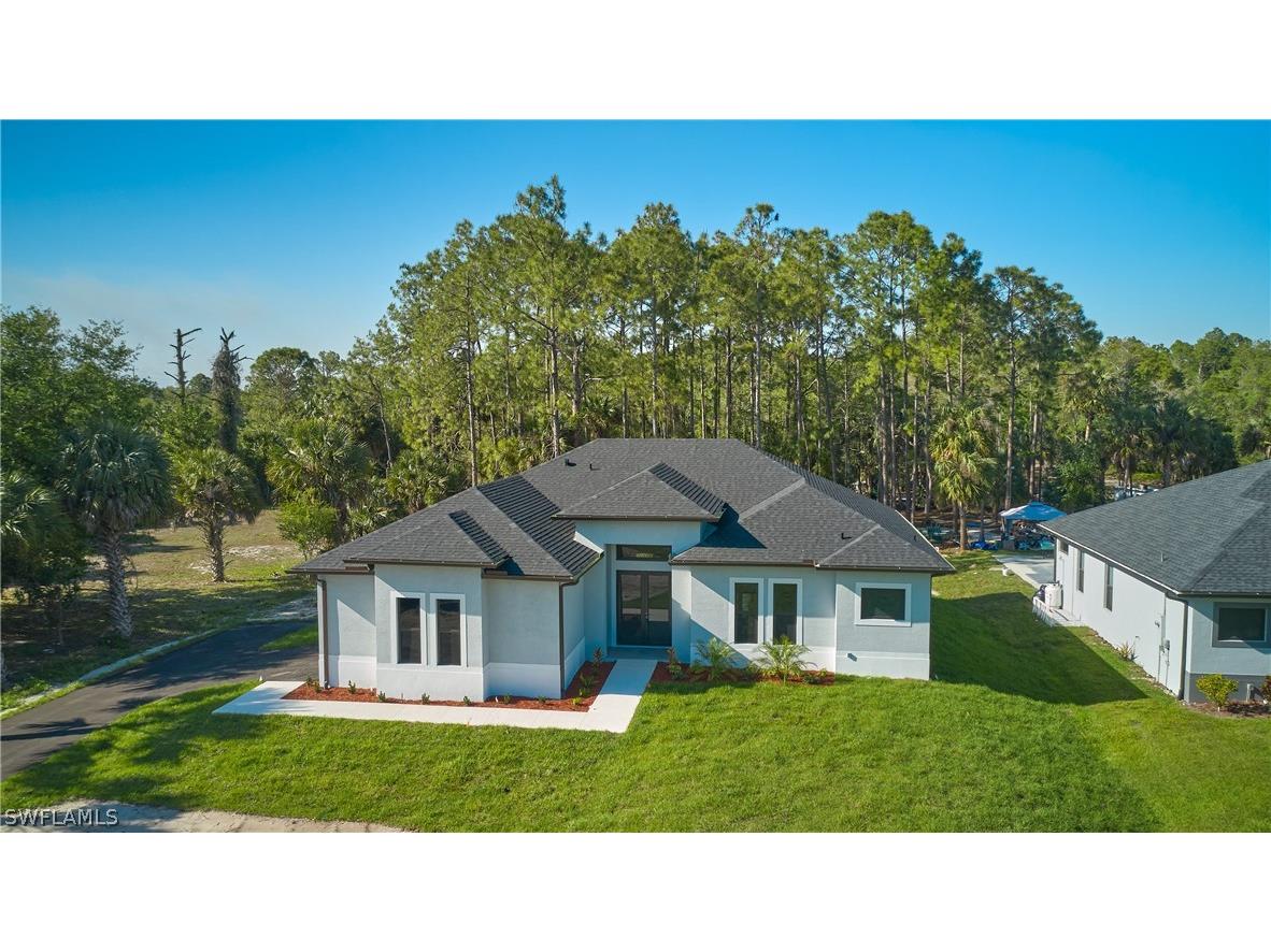 2770 Randall Boulevard Naples FL 34120 224044477 image1