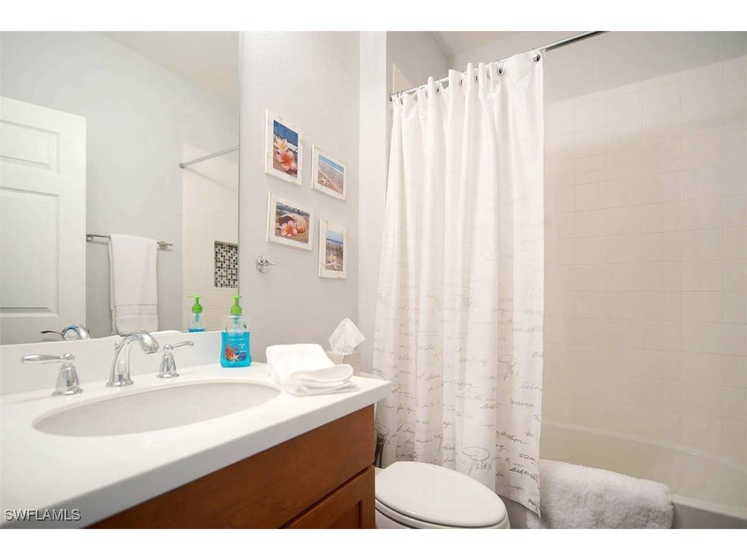 2772 Lambay Court Cape Coral FL 33991 2025001746 image10