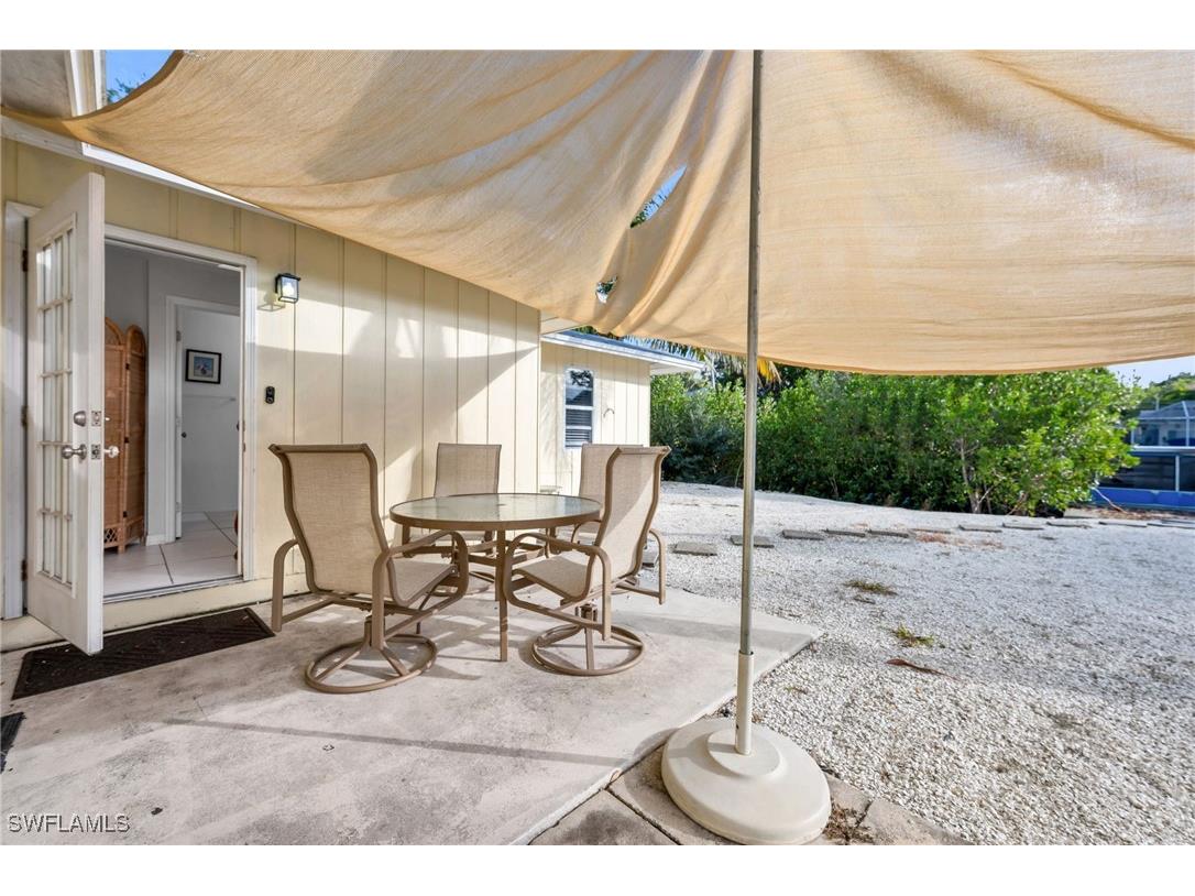 2772 Riverview Drive Naples FL 34112 225082708 image16