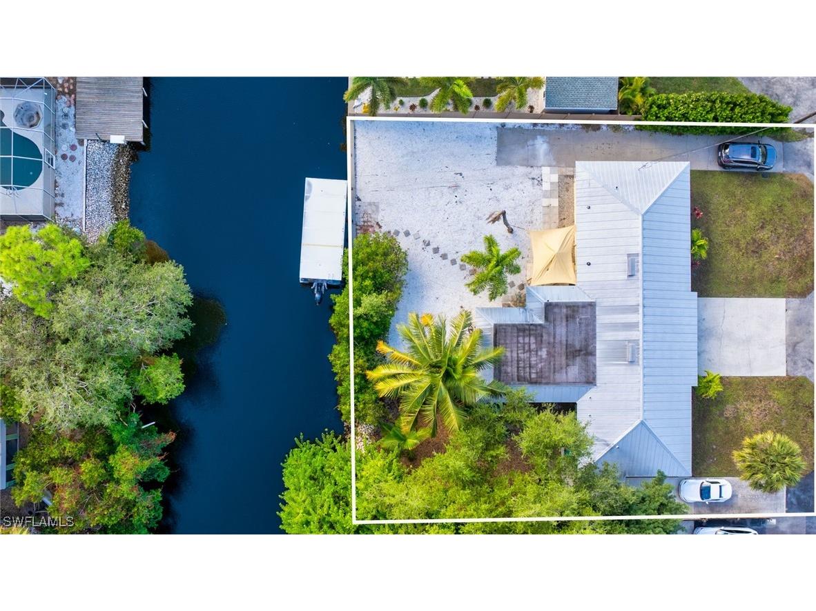 2772 Riverview Drive Naples FL 34112 225083063 image2