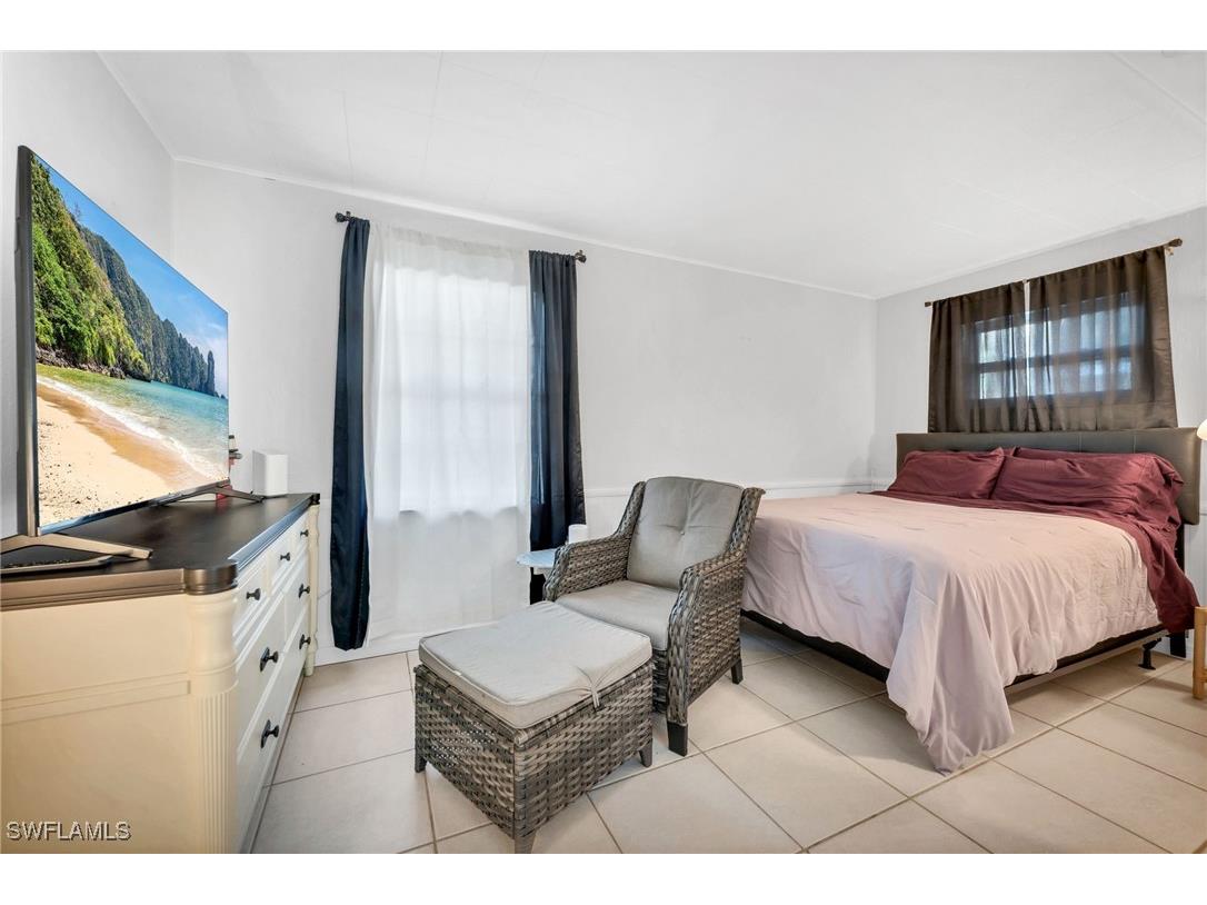 2772 Riverview Drive Naples FL 34112 225083063 image20