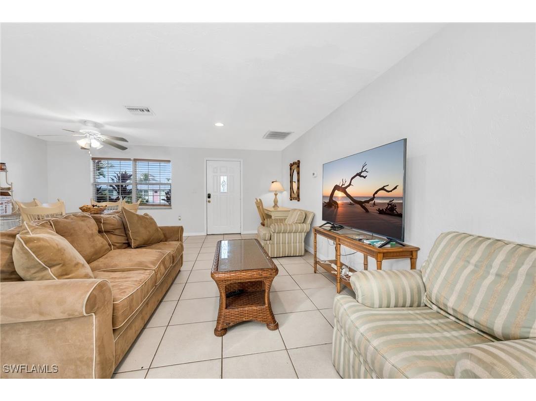 2772 Riverview Drive Naples FL 34112 225083063 image6