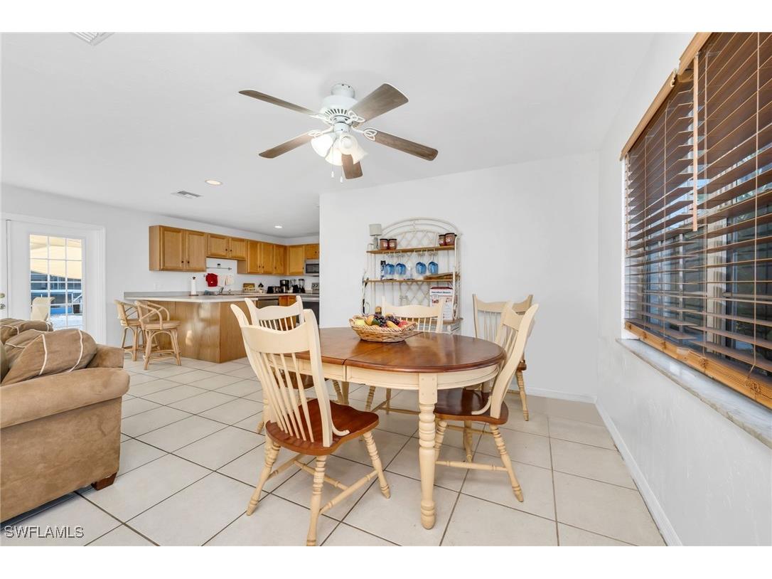 2772 Riverview Drive Naples FL 34112 225083063 image8