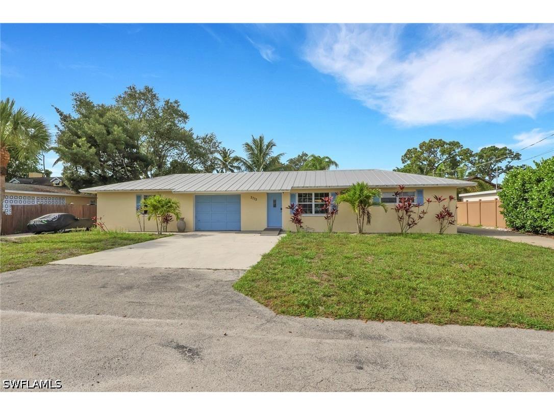 2772 Riverview Drive Naples FL 34112 226019471 image1