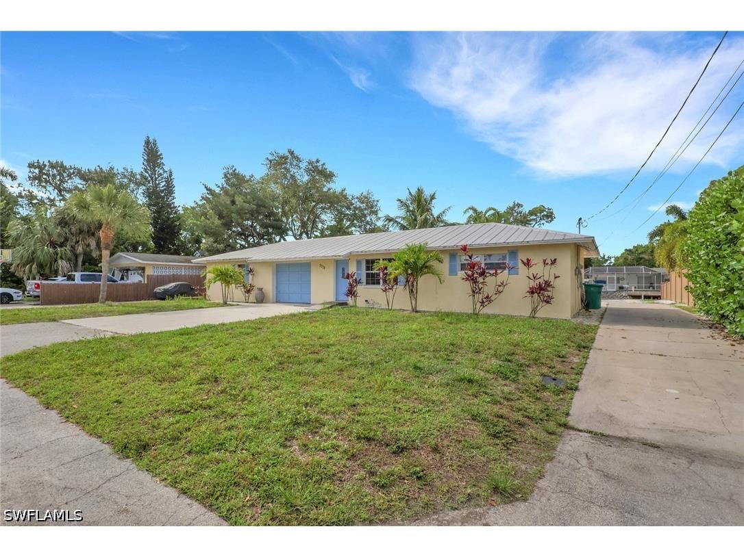 2772 Riverview Drive Naples FL 34112 226019471 image23