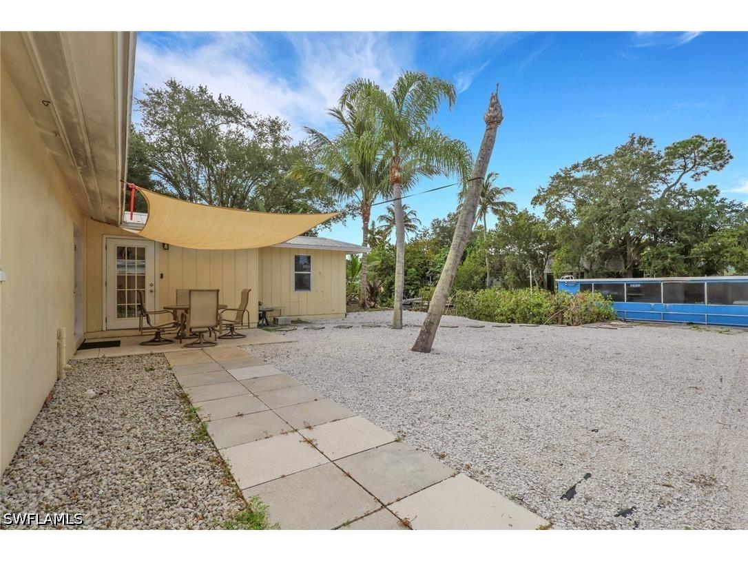 2772 Riverview Drive Naples FL 34112 226019471 image3