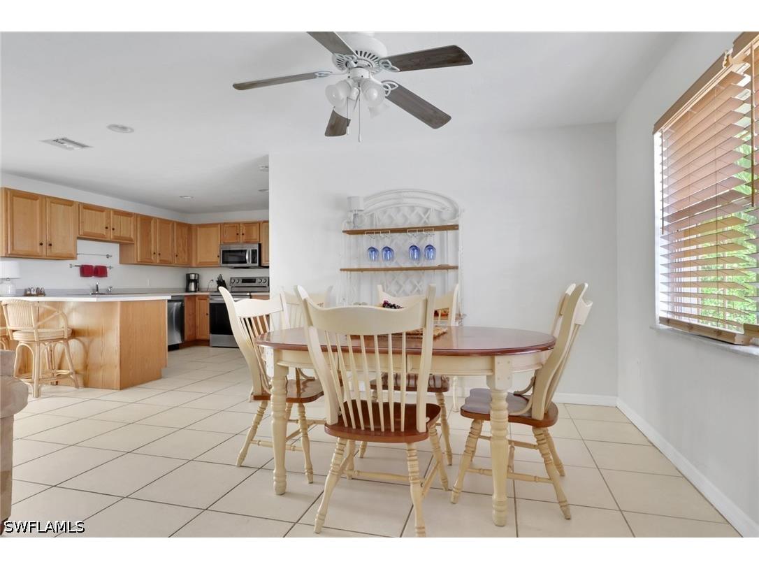 2772 Riverview Drive Naples FL 34112 226019471 image9
