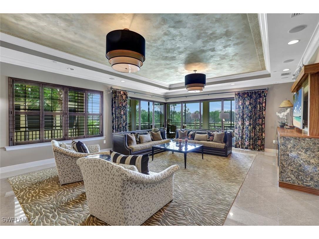 2772 Tiburon Boulevard E #5-102 Naples FL 34109 226005862 image1