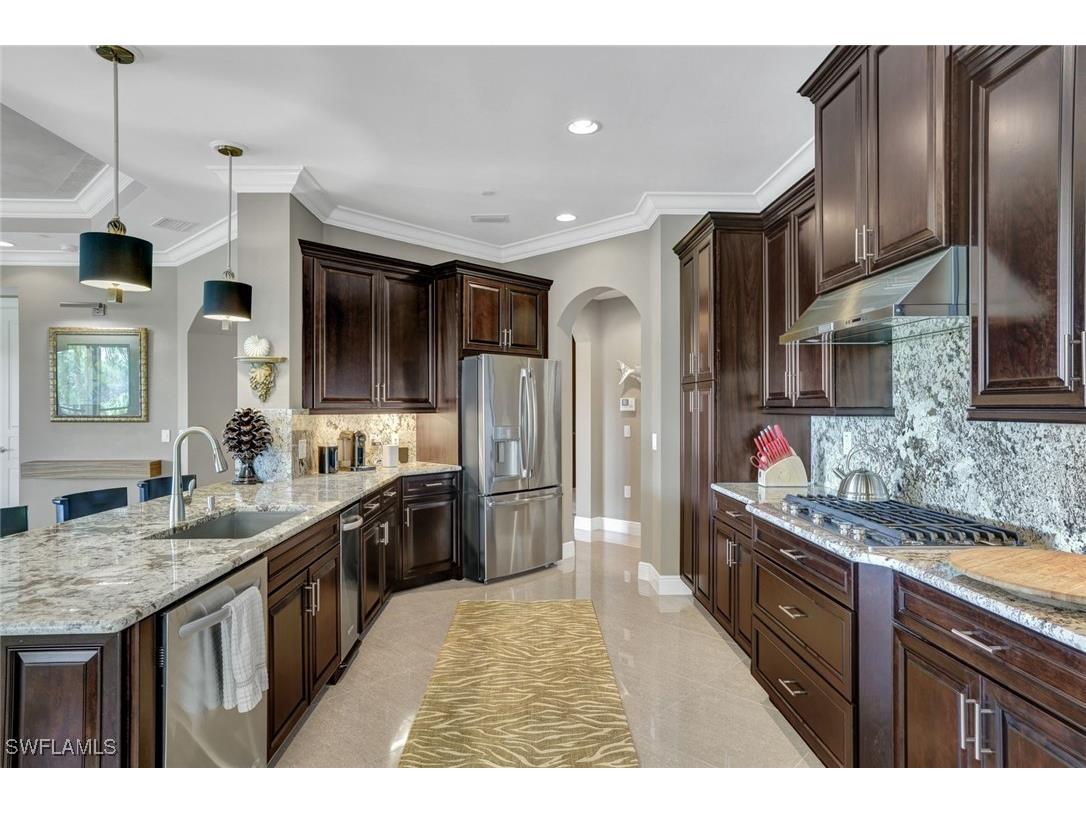 2772 Tiburon Boulevard E #5-102 Naples FL 34109 226005862 image3
