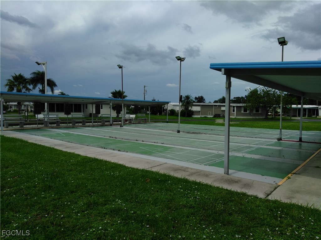 2776 Breezewood Drive North Fort Myers FL 33917 2025013621 image31