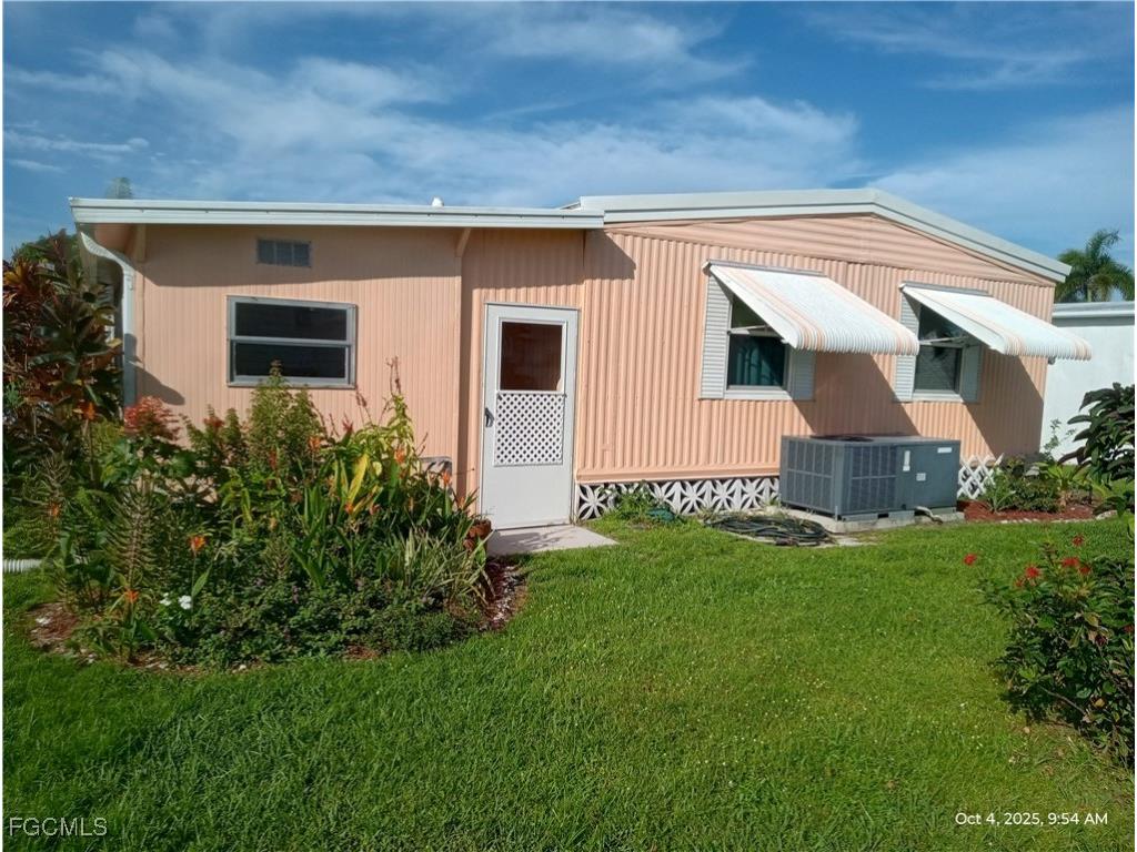 2776 Breezewood Drive North Fort Myers FL 33917 2025013621 image5