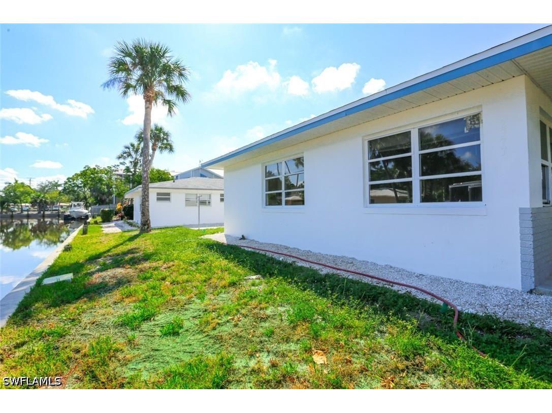 2777 Shoreview Drive #2 Naples FL 34112 226019829 image4