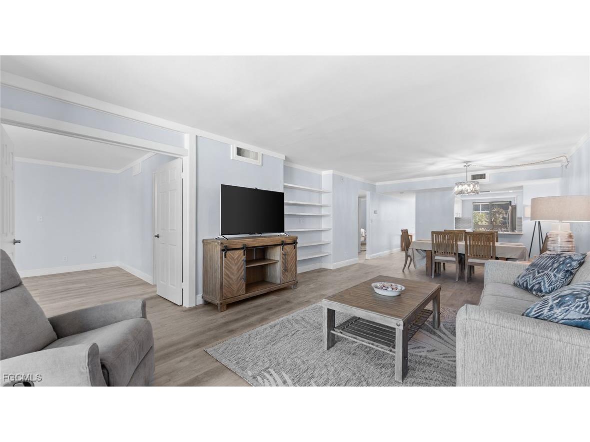 2777 W Gulf Drive #104 Sanibel FL 33957 2025016872 image12