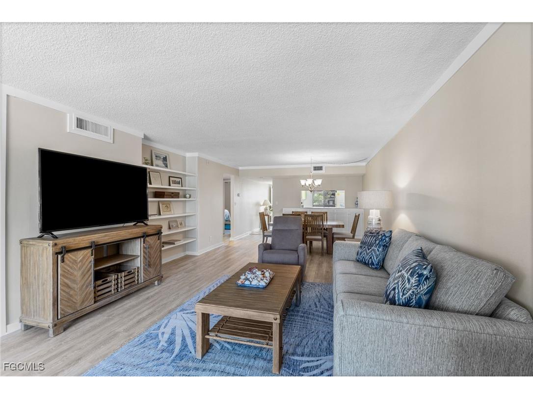 2777 W Gulf Drive #104 Sanibel FL 33957 2025016872 image17