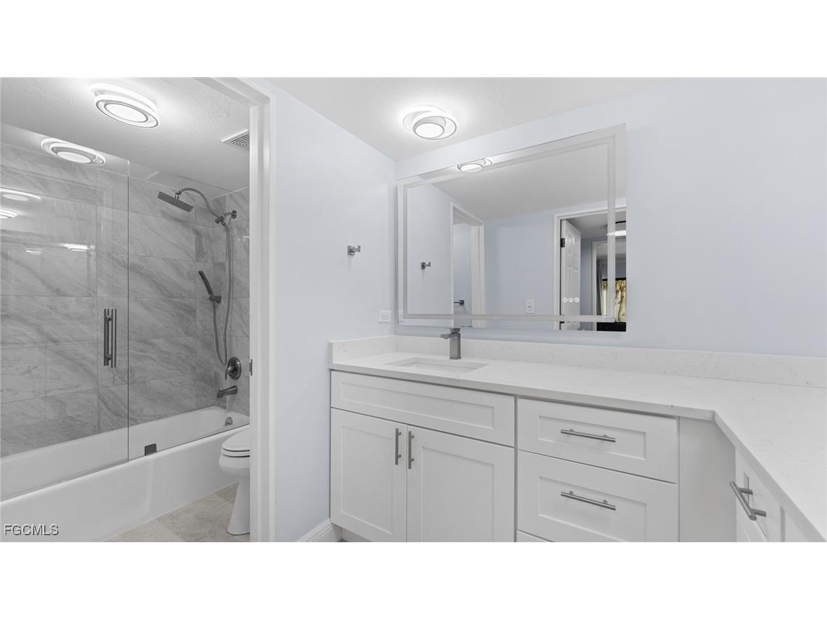 2777 W Gulf Drive #104 Sanibel FL 33957 2025016872 image23