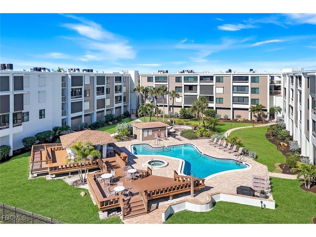 2777 W Gulf Drive #309 Sanibel FL 33957 2025019763 image1