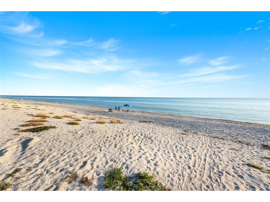 2777 W Gulf Drive #309 Sanibel FL 33957 2025019763 image35