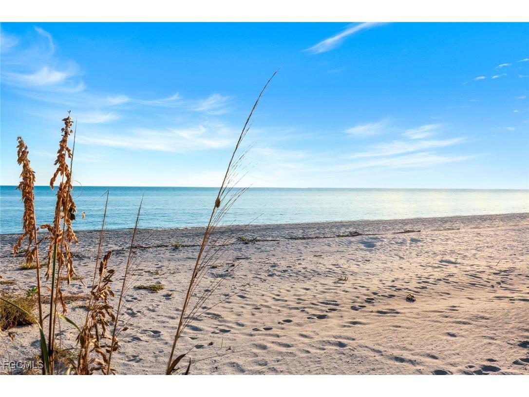 2777 W Gulf Drive #309 Sanibel FL 33957 2025019763 image40