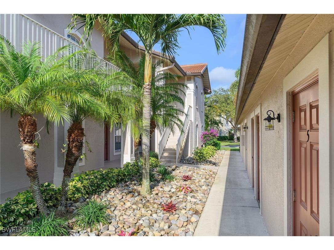 278 Newport Drive #207 Naples FL 34114 226002345 image5
