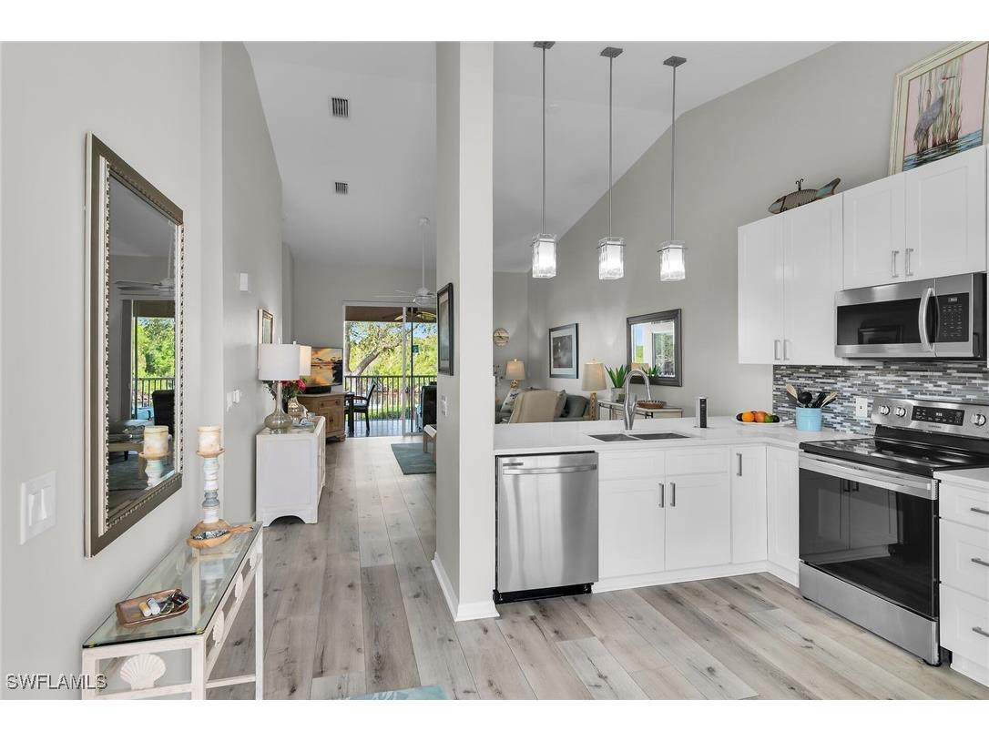 278 Newport Drive #207 Naples FL 34114 226002345 image6