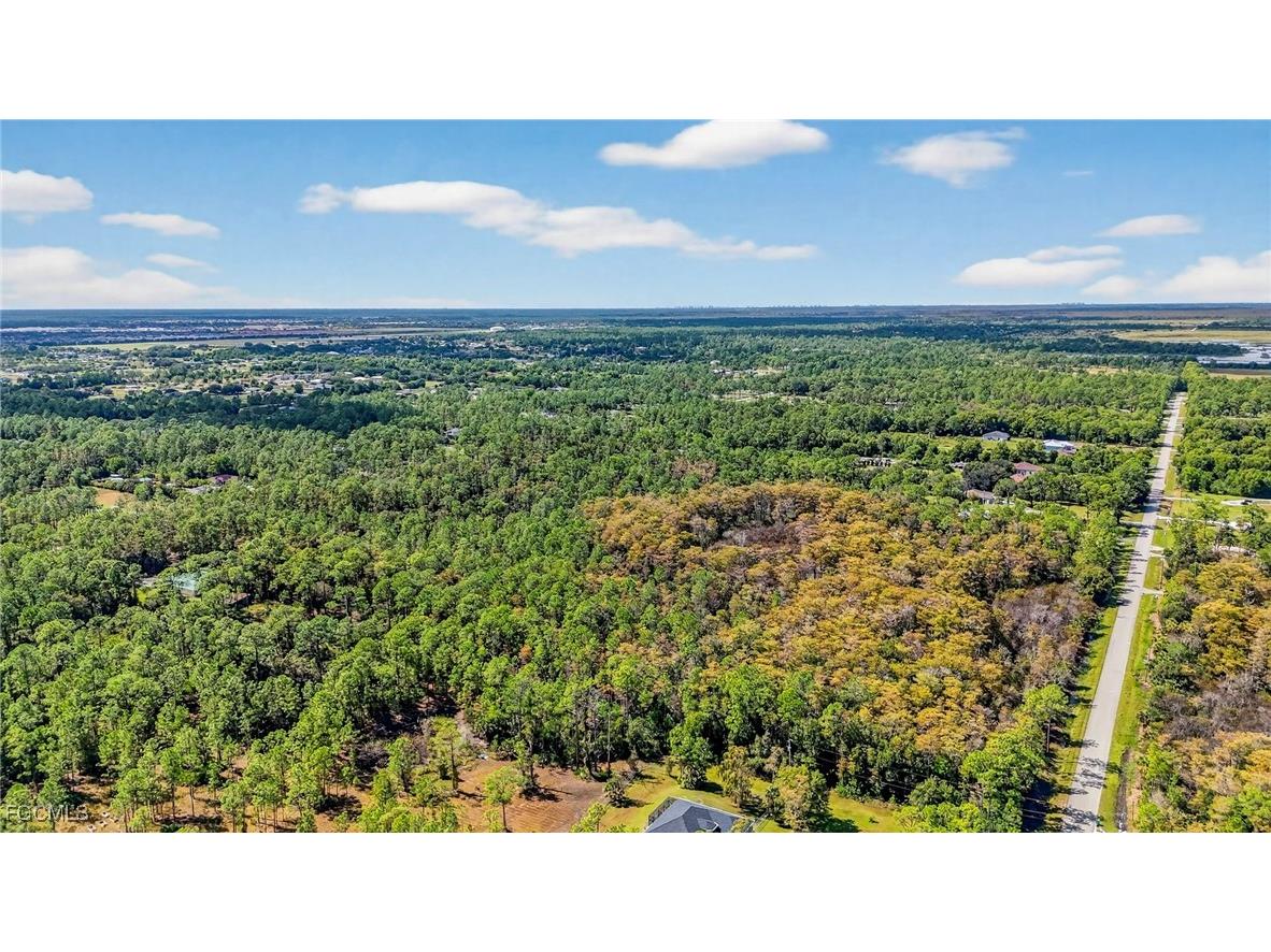 2780 52nd Avenue NE Naples FL 34120 2025016368 image13