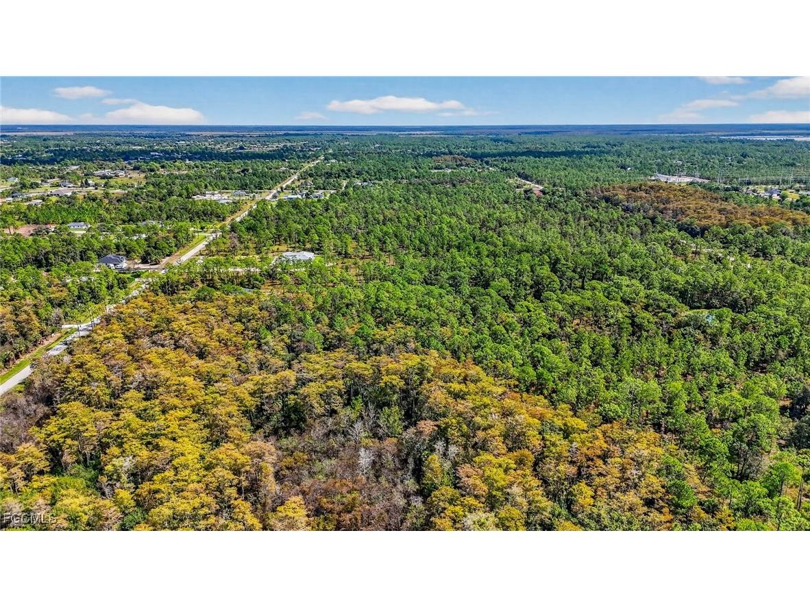 2780 52nd Avenue NE Naples FL 34120 2025016368 image6