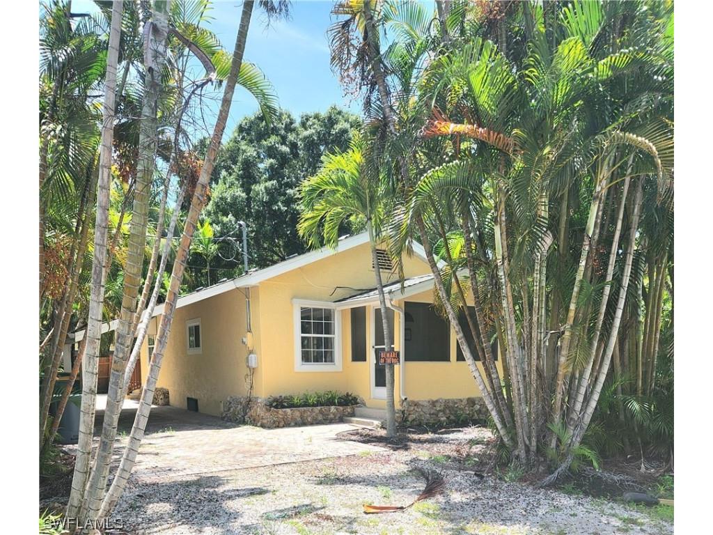 2780 Weeks Avenue Naples FL 34112 223060079 image1