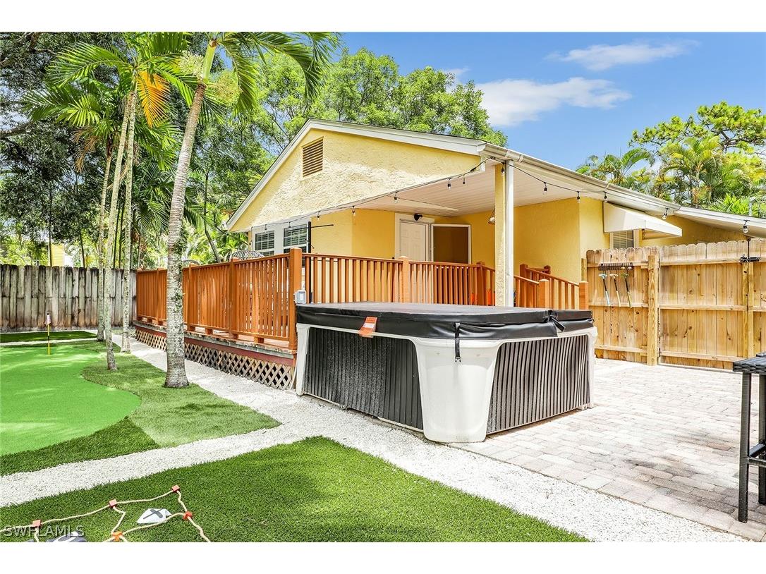 2780 Weeks Avenue Naples FL 34112 226008528 image21