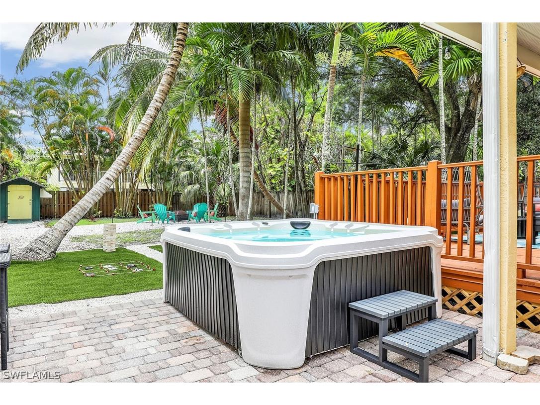 2780 Weeks Avenue Naples FL 34112 226008528 image25