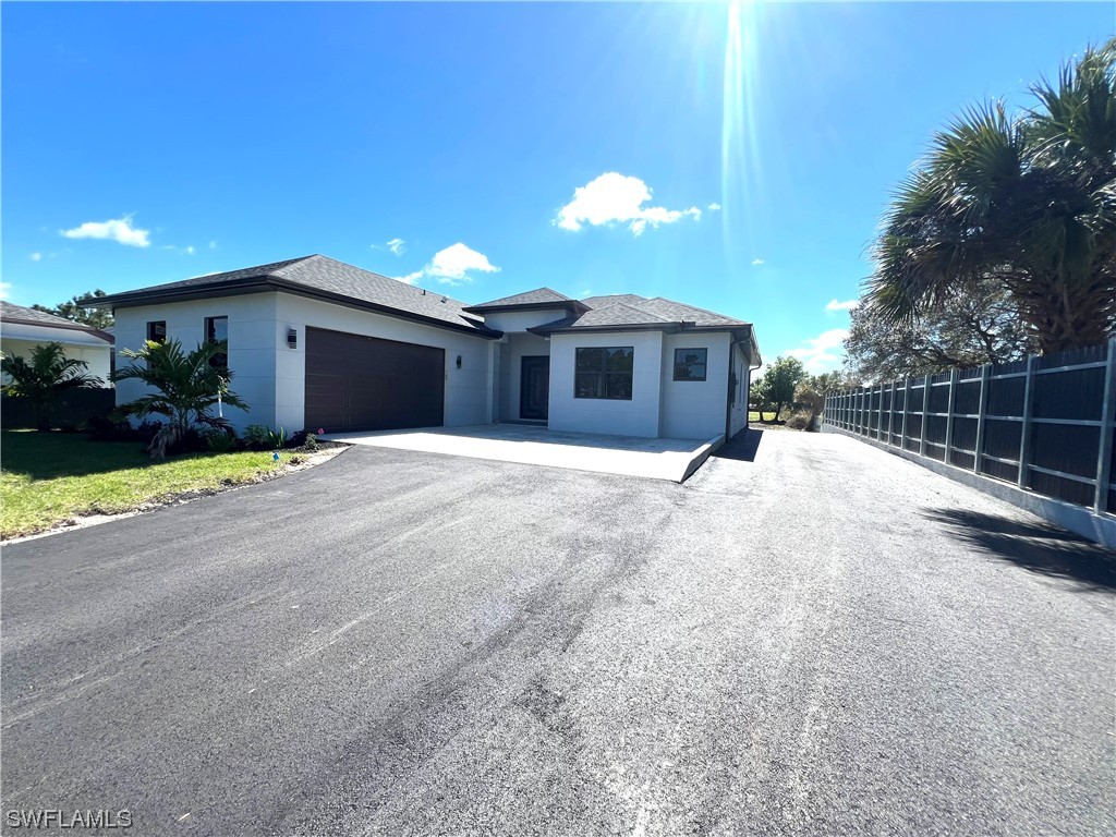 2782 Golden Gate Boulevard E Naples FL 34120 224012358 image1