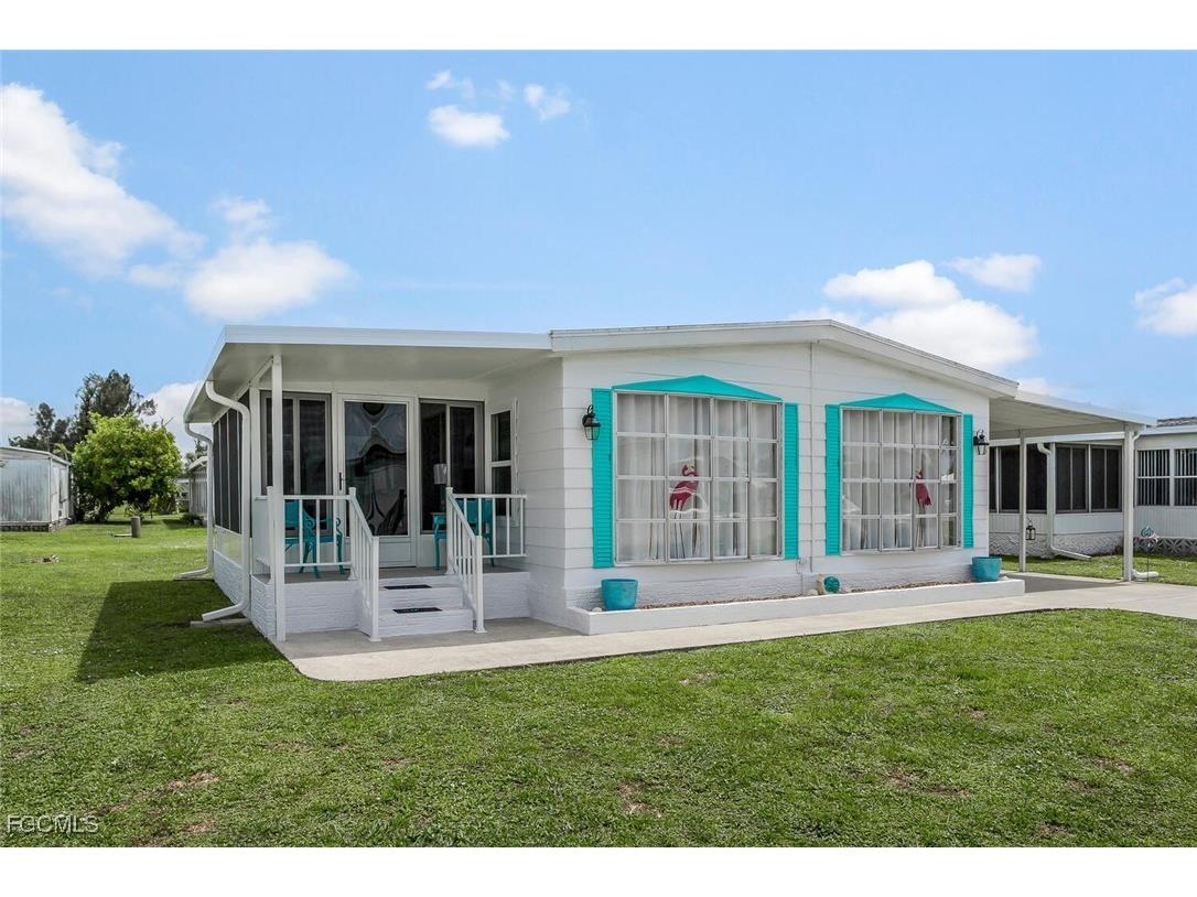 2782 Wedgewood Drive North Fort Myers FL 33917 2025009950 image1