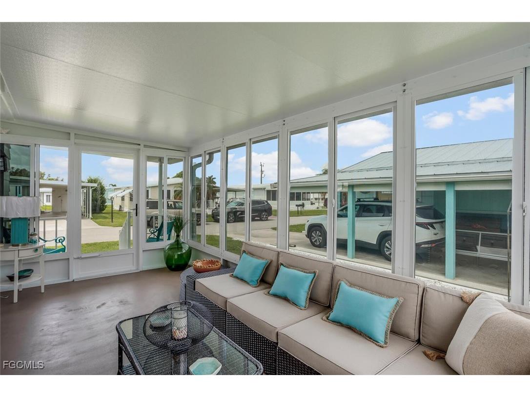2782 Wedgewood Drive North Fort Myers FL 33917 2025009950 image2