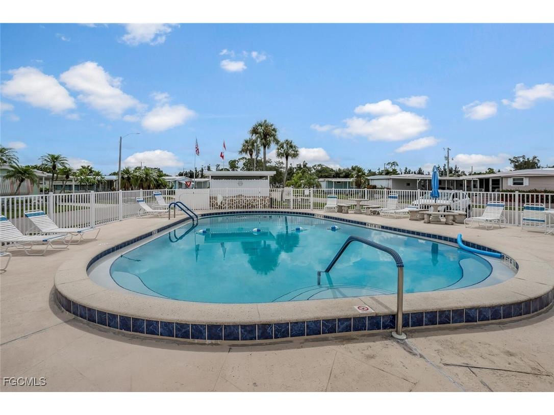 2782 Wedgewood Drive North Fort Myers FL 33917 2025009950 image21