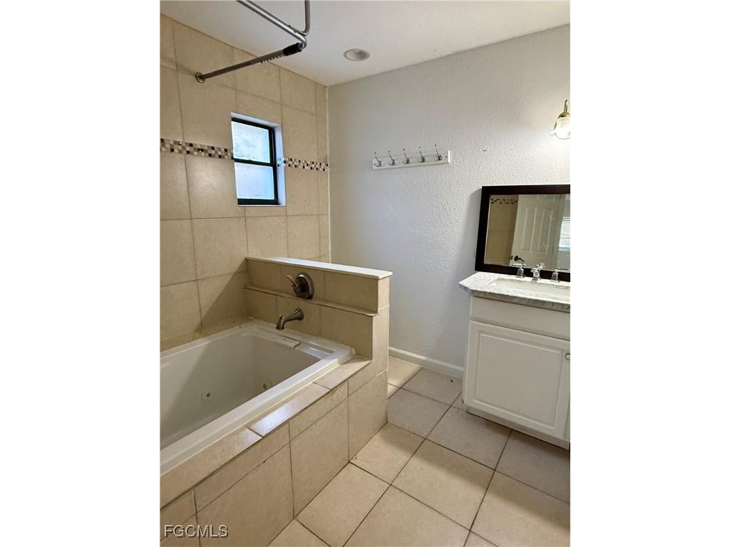27831 Quinn Street Bonita Springs FL 34135 2025025982 image12