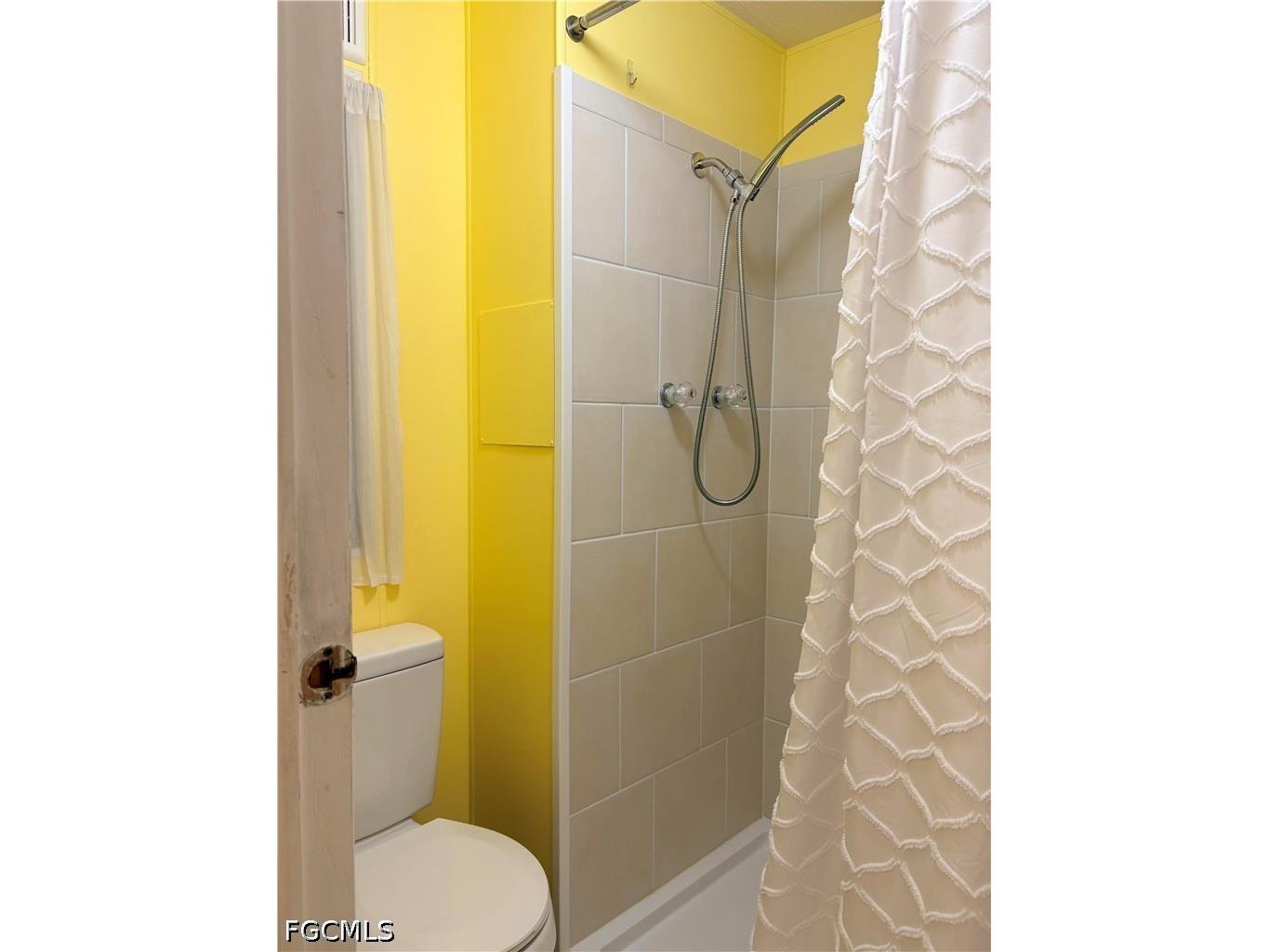 2787 Breezewood Drive North Fort Myers FL 33917 2026015513 image27