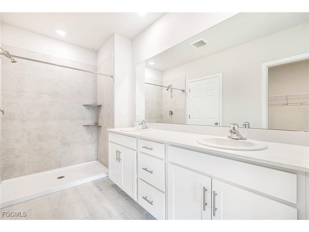 2788 Star Coral Drive North Fort Myers FL 33903 2025007753 image25