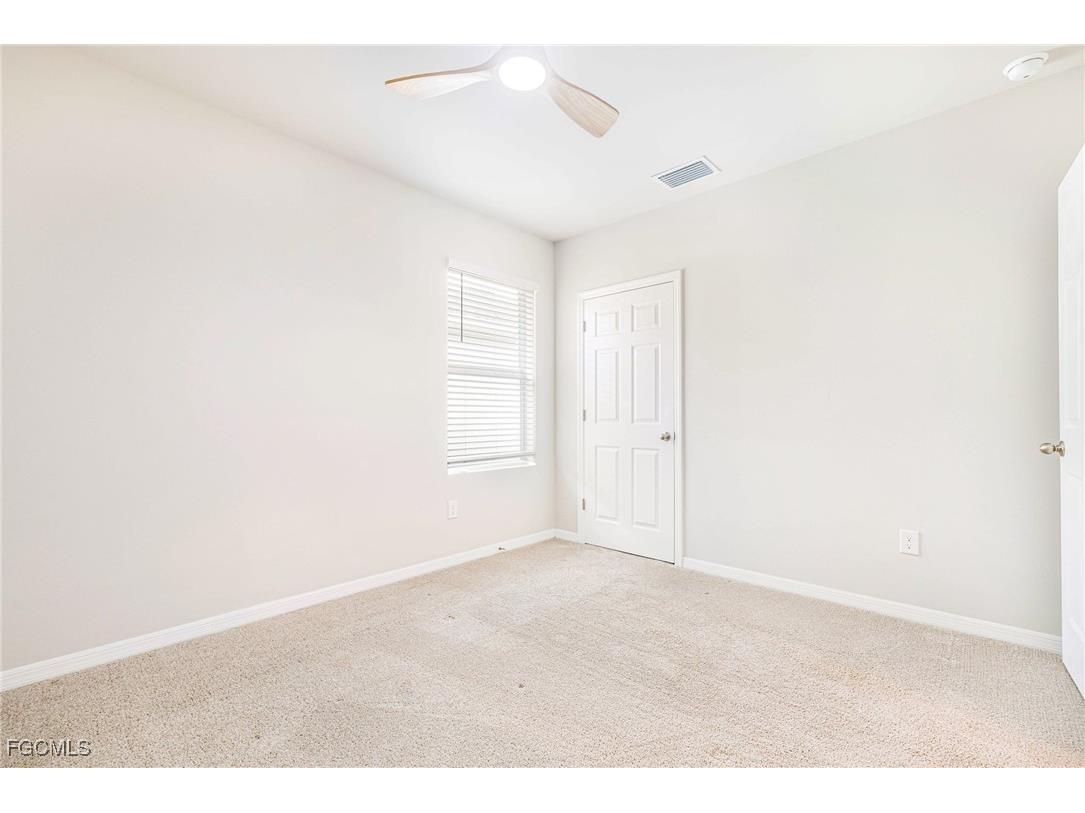 2788 Star Coral Drive North Fort Myers FL 33903 2025007753 image32