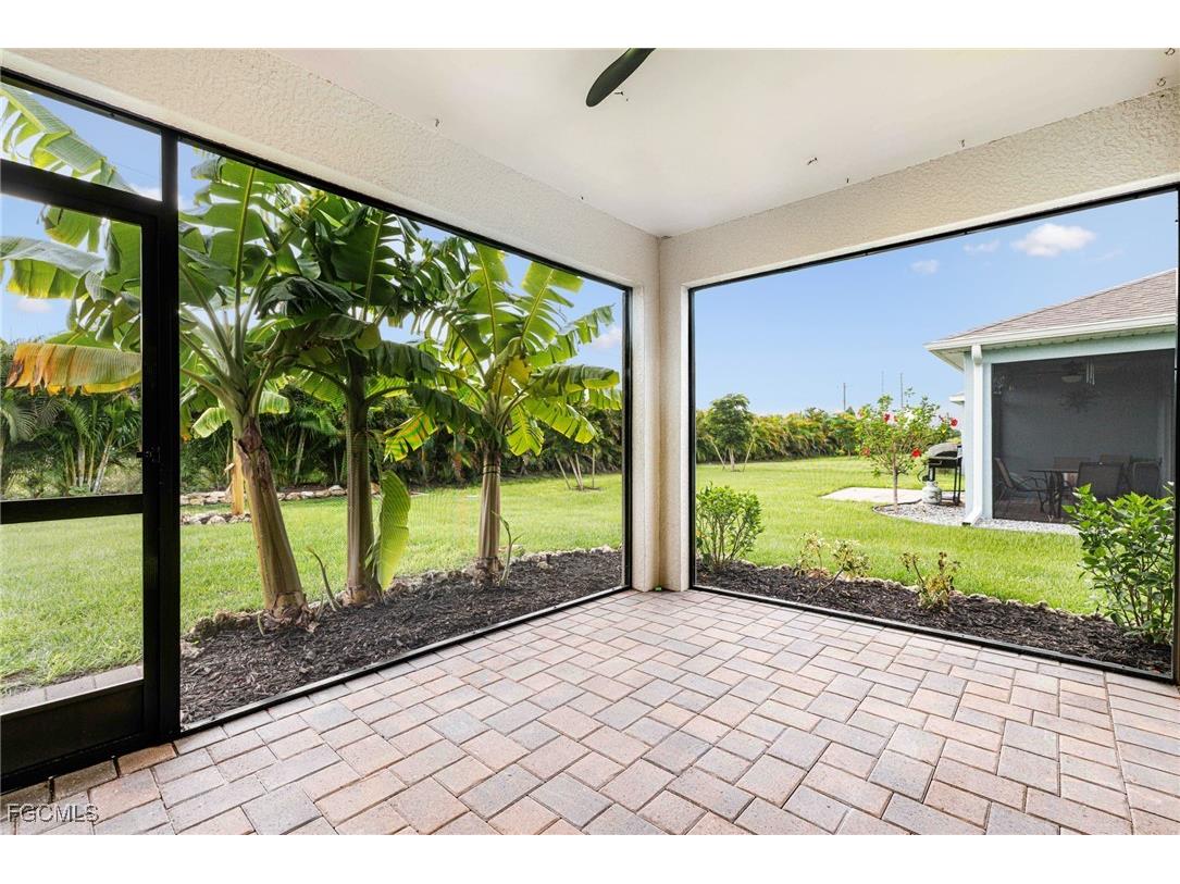 2788 Star Coral Drive North Fort Myers FL 33903 2025007753 image34
