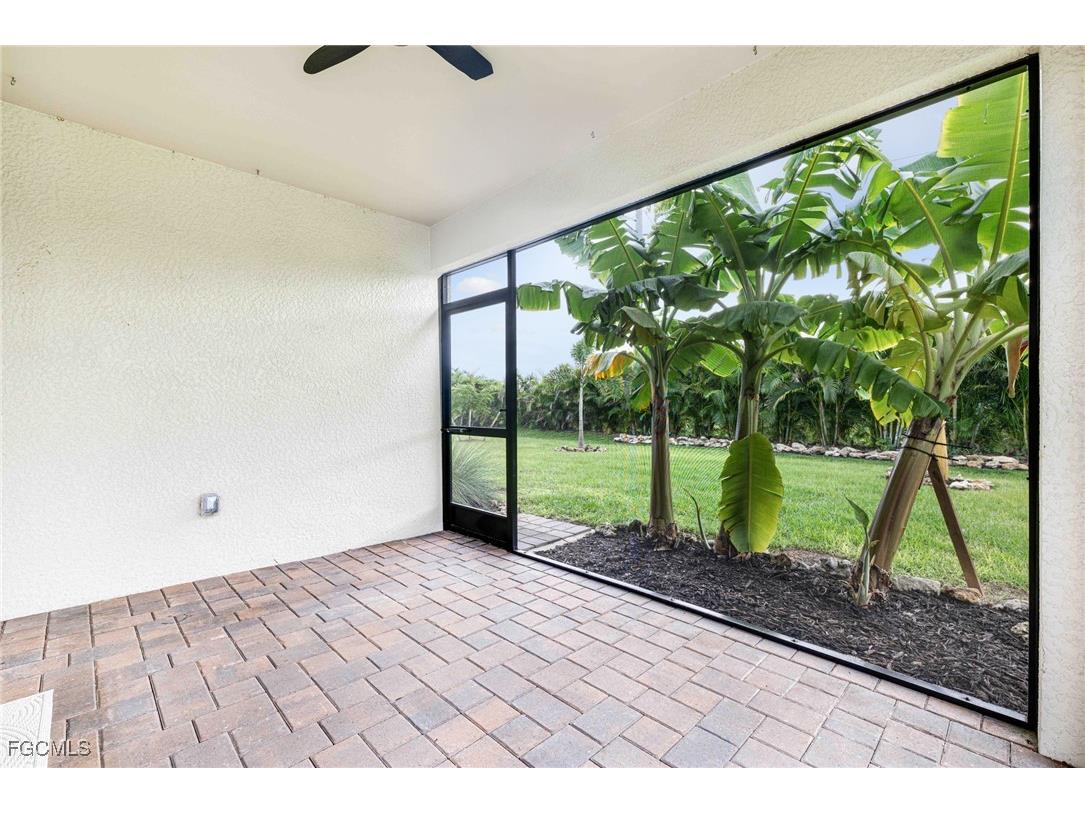 2788 Star Coral Drive North Fort Myers FL 33903 2025007753 image35